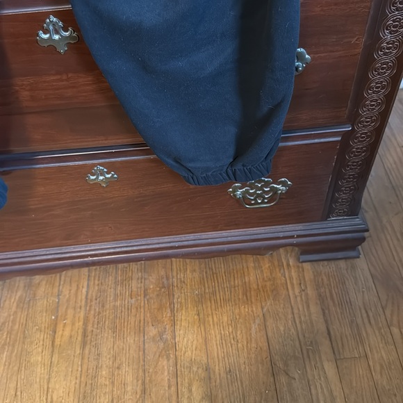 Hollister XXL black sweat pants good condition - Picture 5 of 5